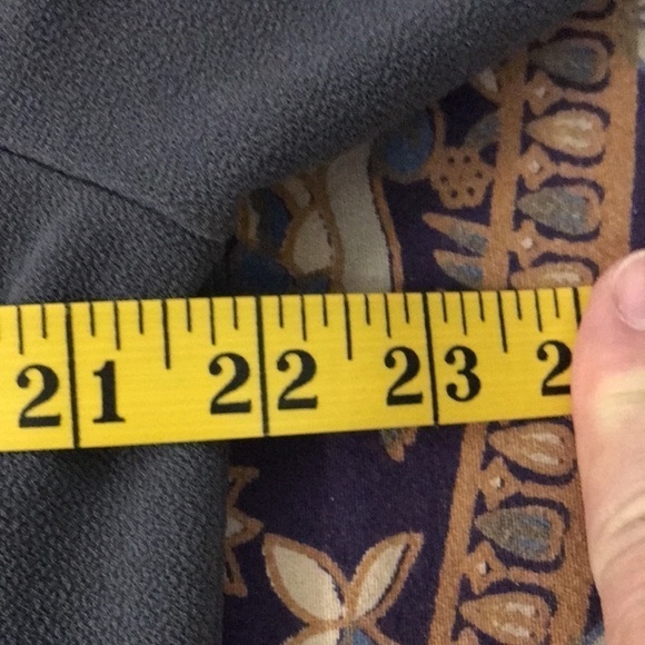 Susan Graver Women’s Tunic Top Gray Size L Asymmetric hem EUC - Picture 12 of 13